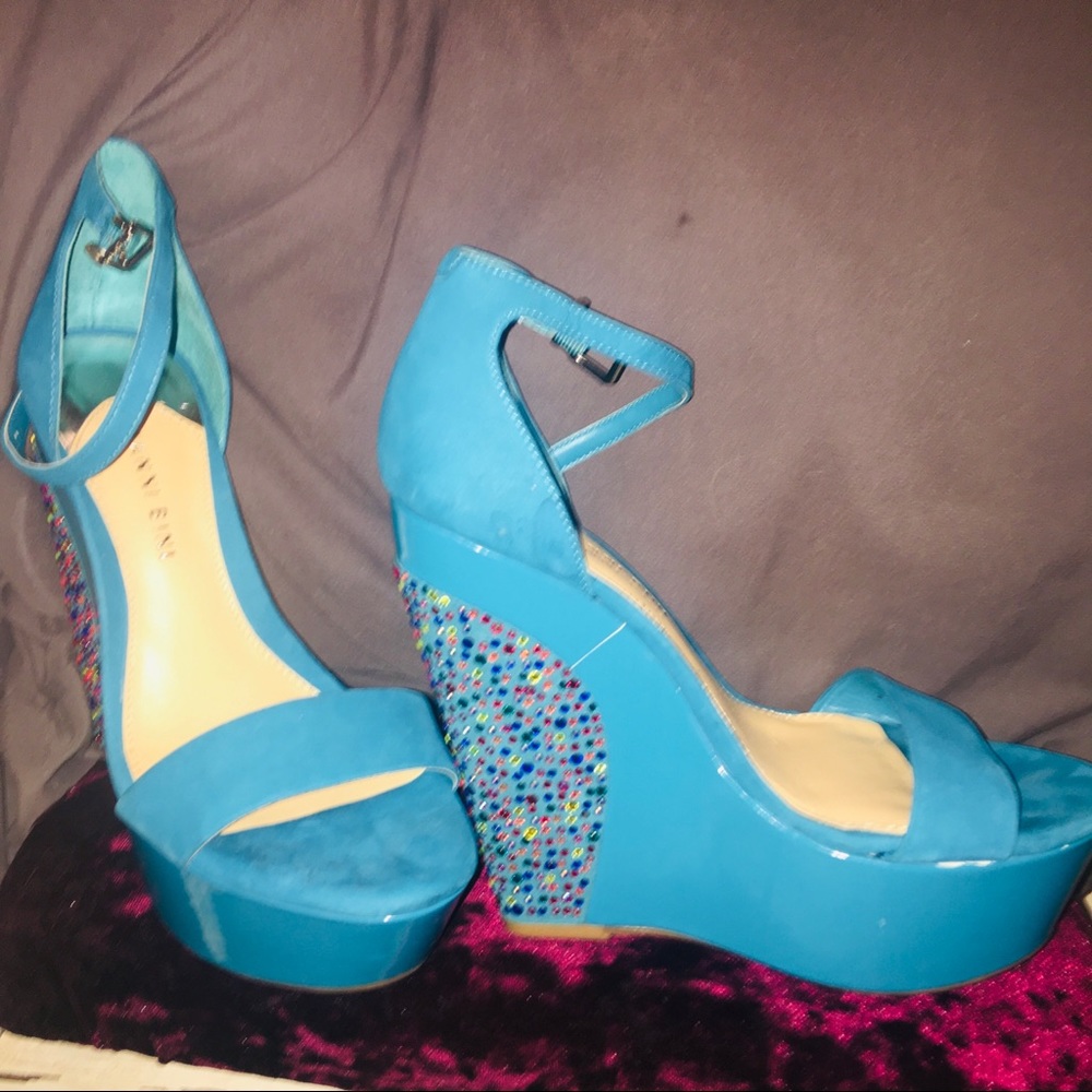 Gianni Bini high heels